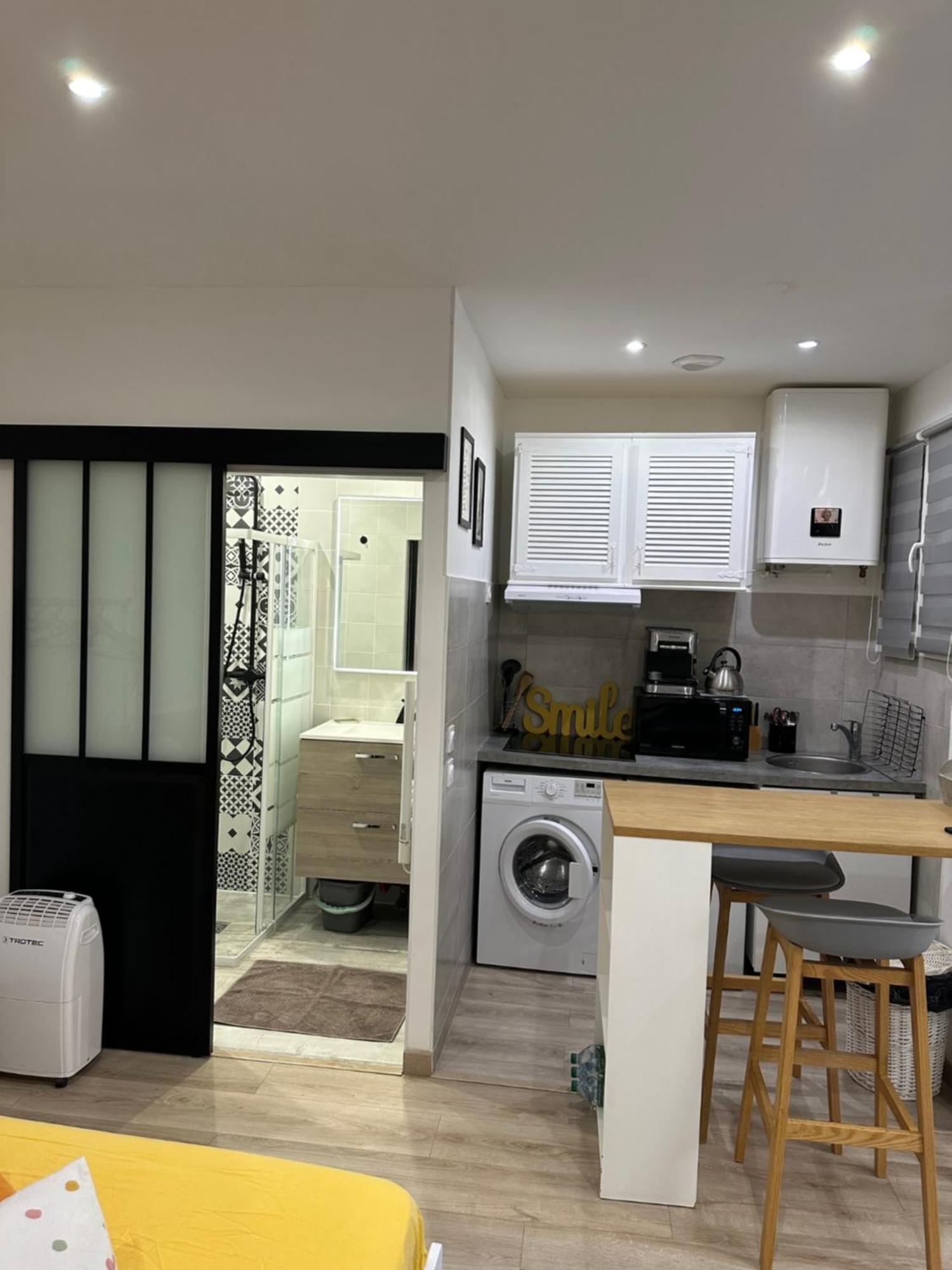 Des Beaux Appartements Deluxe Dieppe Exterior photo